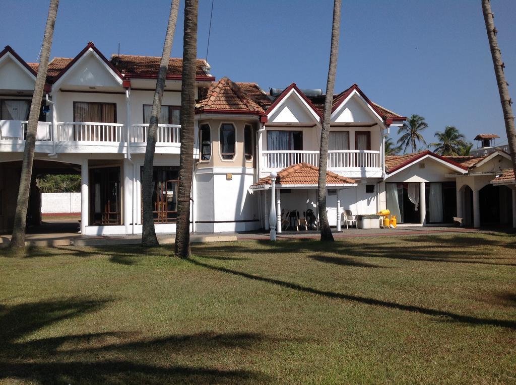 Ninnada Beach Hotel Marawila Exterior foto